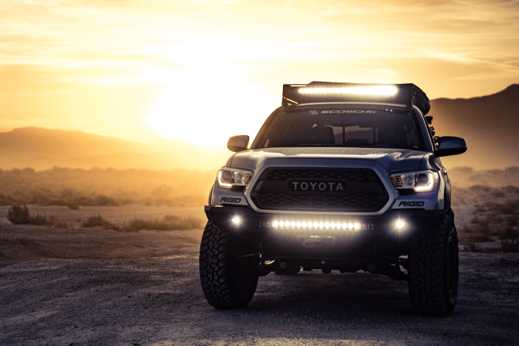 suv 4 runner in the desert sun setting