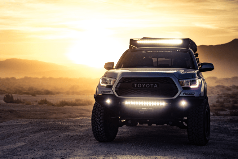 suv 4 runner in the desert sun setting